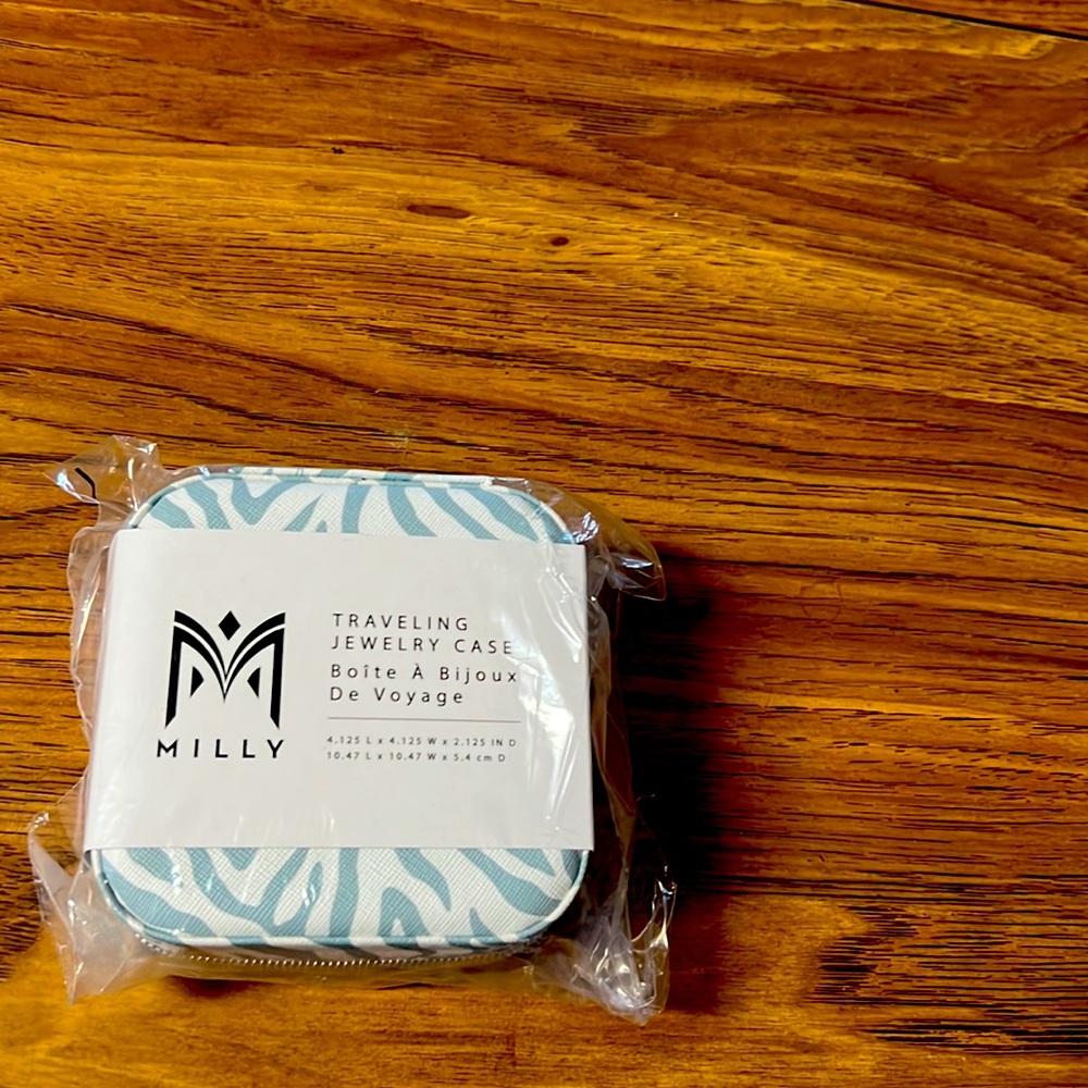 Milly traveling jewelry case